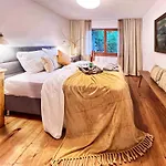 Apartment Bachperle - Alpenidyll Mit Kamin, Balkon Oder Terrasse Fuer Geniesser