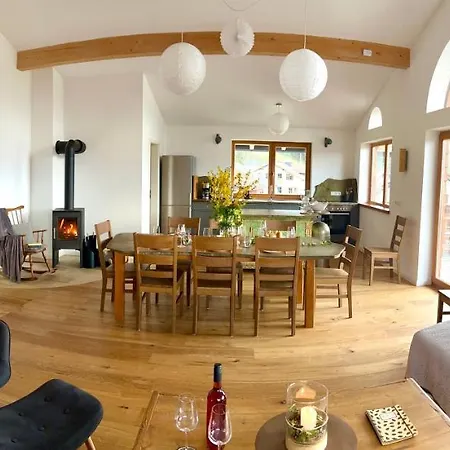 Bachperle Mit Kamin, Balkon Und Terrasse In Den Alpen, Zentral Und Gleichzeitig Naturnah Gelegen Kiefersfelden