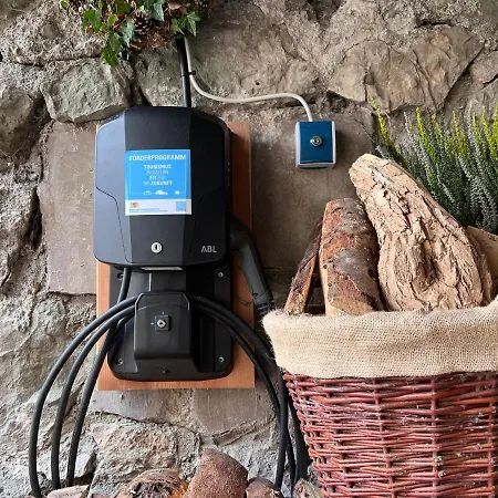 Bachperle - Alpenidyll Mit Kamin, Balkon Oder Terrasse Fuer Geniesser 克费尔斯菲尔登